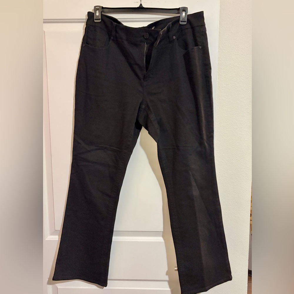 Tummyless Midrise Stretch Bootcut Pants